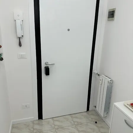 Lena Your Venice Gateway In Apartament *