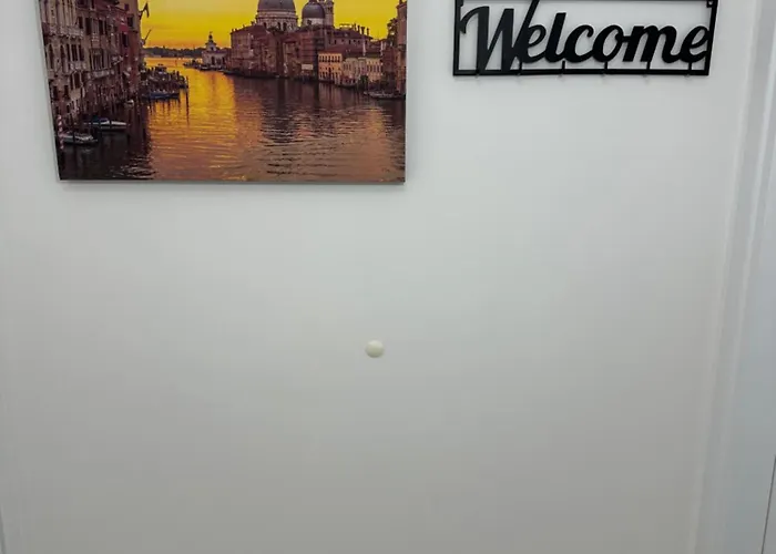 Lena Your Venice Gateway In