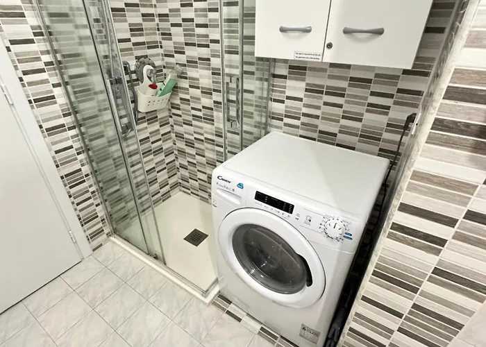 Lena Your Venice Gateway In *