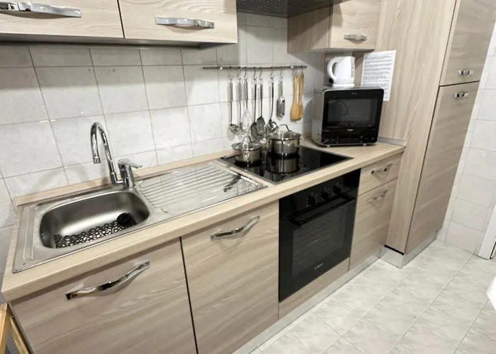 Lena Your Venice Gateway In